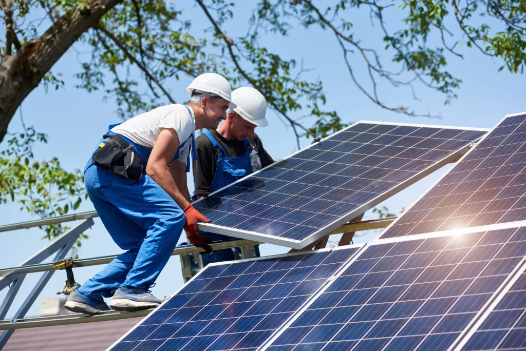 Courant Concept – Électricité à Valenciennes – Bornes auto – Panneaux Solaires